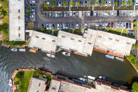 Купить кондоминиум в Помпано-Бич, Флорида 2 спальни, 96.15м2, № 1927848 - фото 8