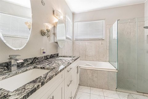 Casa en venta en Plant City, Florida, 3 dormitorios, 162.21 m2 № 1912636 - foto 12