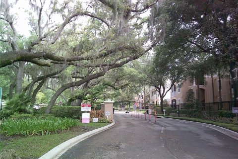 Townhouse in Orlando, Florida 3 bedrooms, 156.26 sq.m. № 2121720 - photo 13