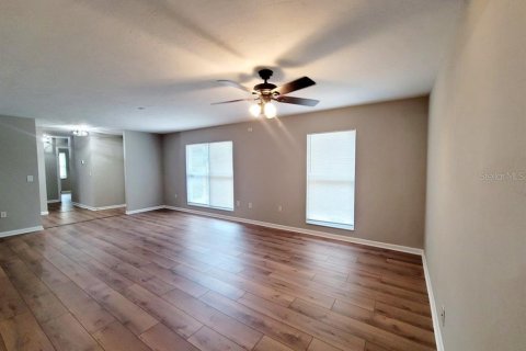 Villa ou maison à louer à Gainesville, Floride: 4 chambres, 156.45 m2 № 2294725 - photo 6