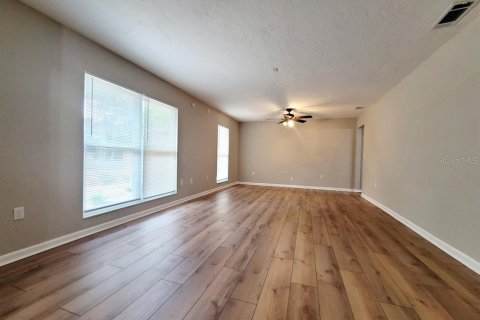 Villa ou maison à louer à Gainesville, Floride: 4 chambres, 156.45 m2 № 2294725 - photo 7
