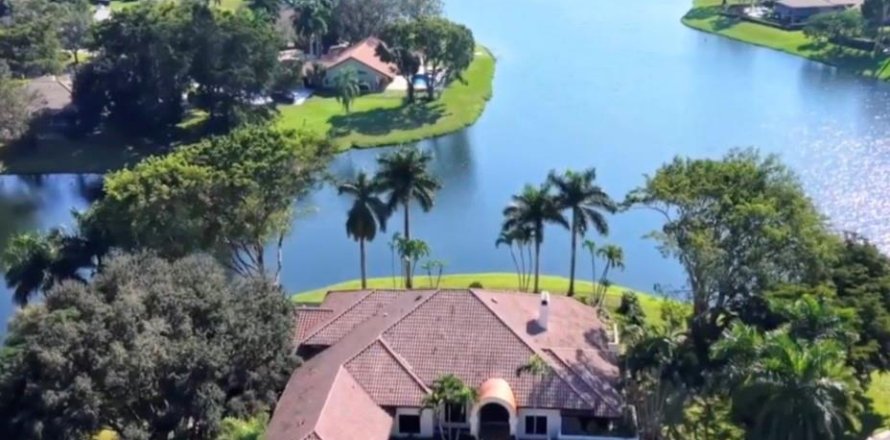 Casa en Parkland, Florida 7 dormitorios, 562.43 m2 № 2247966