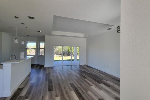 House in Punta Gorda, Florida 3 bedrooms, 150.32 sq.m. № 1515820 - photo 17