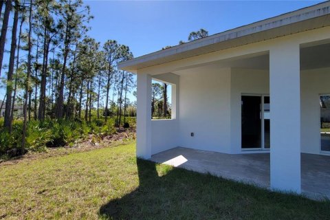 House in Punta Gorda, Florida 3 bedrooms, 150.32 sq.m. № 1515820 - photo 5