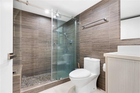 Copropriété à vendre à Pompano Beach, Floride: 3 chambres, 158.86 m2 № 2084404 - photo 12