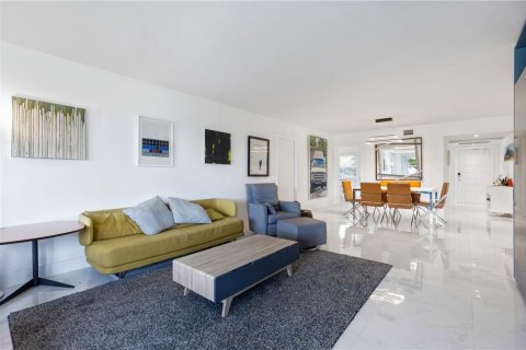 Copropriété à vendre à Pompano Beach, Floride: 3 chambres, 158.86 m2 № 2084404 - photo 3