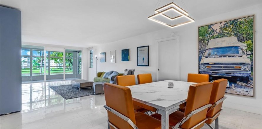 Condo à Pompano Beach, Floride, 3 chambres  № 2084404