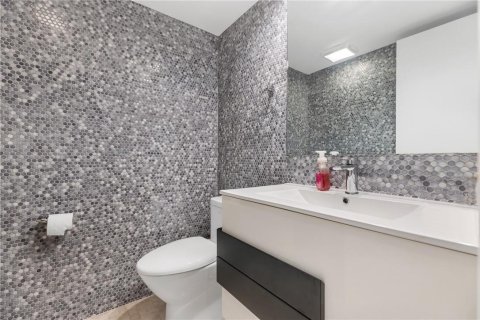 Copropriété à vendre à Pompano Beach, Floride: 3 chambres, 158.86 m2 № 2084404 - photo 18