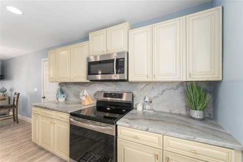 Casa en venta en Ocala, Florida, 3 dormitorios, 112.6 m2 № 1826934 - foto 9