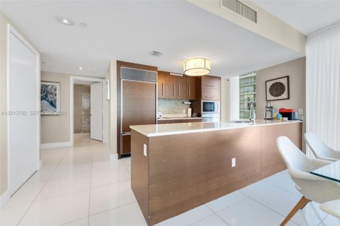 Copropriété à louer à Miami, Floride: 2 chambres, 108.51 m2 № 2075668 - photo 10