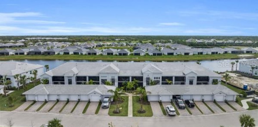 Condominio en Punta Gorda, Florida, 2 dormitorios № 1914568