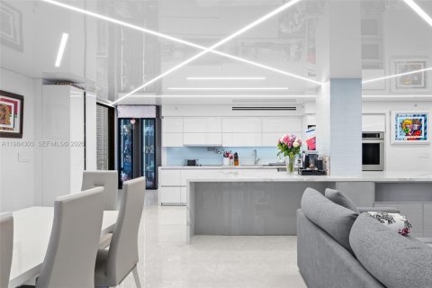 Снять в аренду кондоминиум в Санни-Айлс-Бич, Флорида 3 спальни, 210.14м2, № 2045495 - фото 10