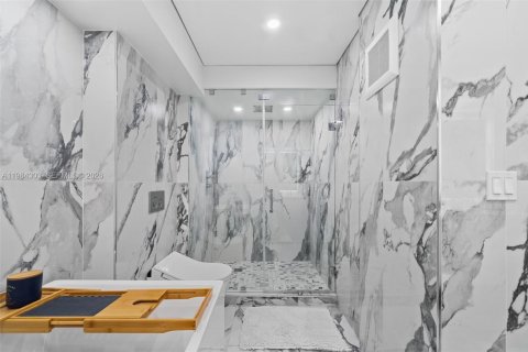 Снять в аренду кондоминиум в Санни-Айлс-Бич, Флорида 3 спальни, 210.14м2, № 2045495 - фото 16