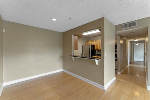 Copropriété à louer à Orlando, Floride: 2 chambres, 92.25 m2 № 2386599 - photo 6