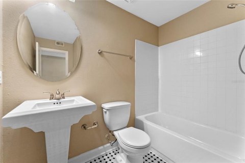 Copropriété à louer à Orlando, Floride: 2 chambres, 92.25 m2 № 2386599 - photo 13