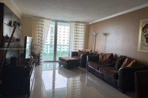 Condominio en venta en Sunny Isles Beach, Florida, 2 dormitorios, 139.82 m2 № 1863017 - foto 8