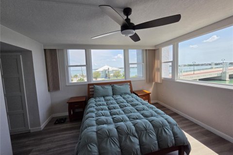 Copropriété à louer à Treasure Island, Floride: 2 chambres, 121.52 m2 № 2093197 - photo 4
