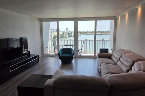 Copropriété à louer à Treasure Island, Floride: 2 chambres, 121.52 m2 № 2093197 - photo 17