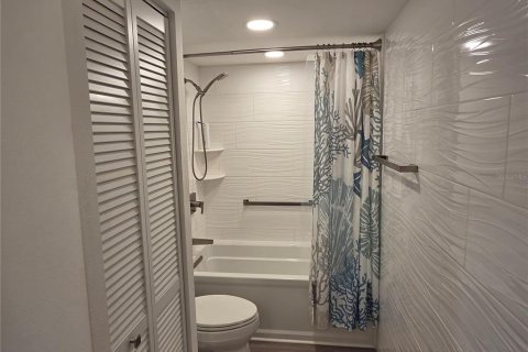 Copropriété à louer à Treasure Island, Floride: 2 chambres, 121.52 m2 № 2093197 - photo 26