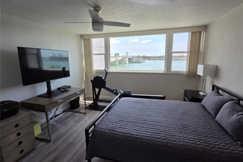 Copropriété à louer à Treasure Island, Floride: 2 chambres, 121.52 m2 № 2093197 - photo 20