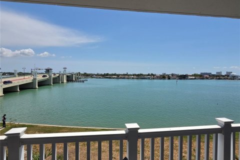 Copropriété à louer à Treasure Island, Floride: 2 chambres, 121.52 m2 № 2093197 - photo 30