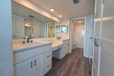 Copropriété à louer à Treasure Island, Floride: 2 chambres, 121.52 m2 № 2093197 - photo 7