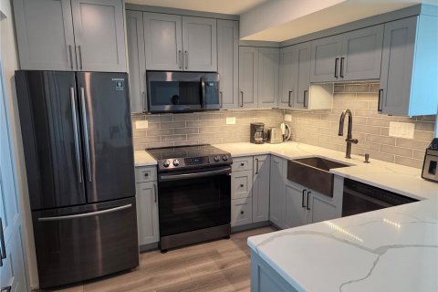 Copropriété à louer à Treasure Island, Floride: 2 chambres, 121.52 m2 № 2093197 - photo 12