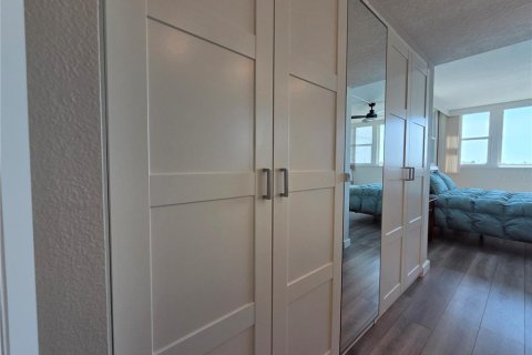 Copropriété à louer à Treasure Island, Floride: 2 chambres, 121.52 m2 № 2093197 - photo 9