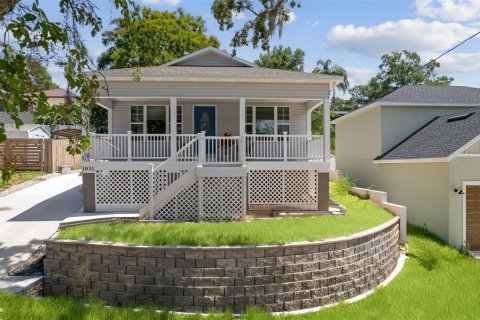 Casa en venta en Eustis, Florida, 3 dormitorios, 104.05 m2 № 1780205 - foto 1