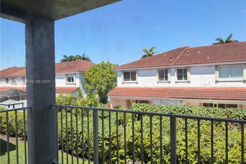 Снять в аренду кондоминиум в Дорал, Флорида 3 спальни, 104.05м2, № 2053315 - фото 15