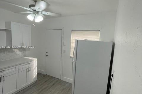 Propiedad comercial en venta en Miami, Florida, 115.57 m2 № 1967545 - foto 4