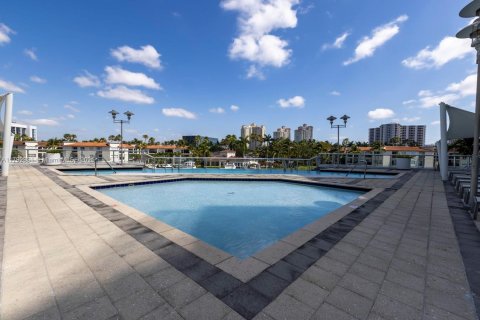 Купить кондоминиум в Авентура, Флорида 2 спальни, 115.29м2, № 1963351 - фото 21