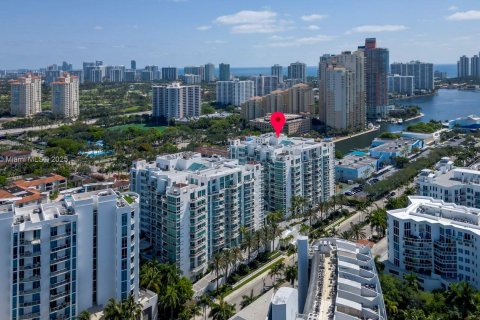 Купить кондоминиум в Авентура, Флорида 2 спальни, 115.29м2, № 1963351 - фото 22