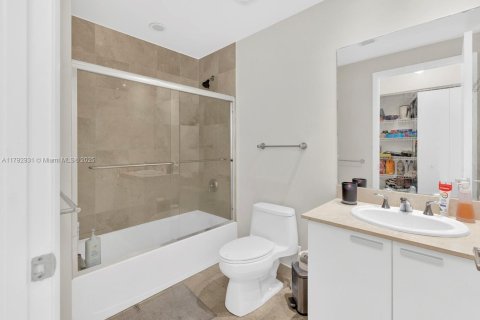 Купить кондоминиум в Авентура, Флорида 2 спальни, 115.29м2, № 1963351 - фото 14