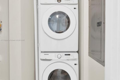 Купить кондоминиум в Авентура, Флорида 2 спальни, 115.29м2, № 1963351 - фото 15