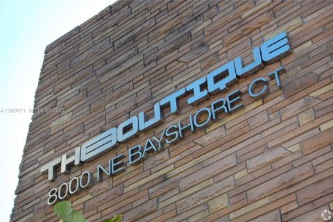 Снять в аренду квартиру в Майами, Флорида 39.02м2, № 1985974 - фото 21