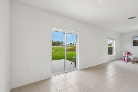 Villa ou maison à vendre à Kissimmee, Floride: 4 chambres, 174.56 m2 № 2410593 - photo 7