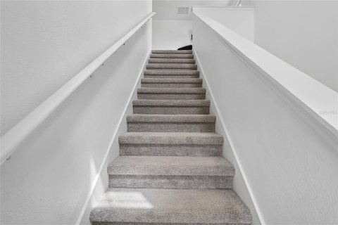 Villa ou maison à vendre à Kissimmee, Floride: 4 chambres, 174.56 m2 № 2410593 - photo 16