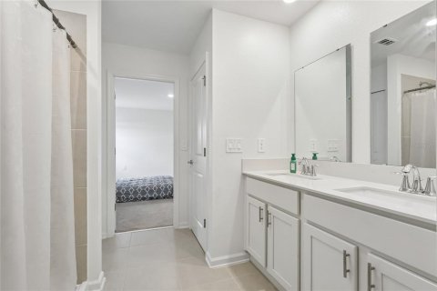 Villa ou maison à vendre à Kissimmee, Floride: 4 chambres, 174.56 m2 № 2410593 - photo 29