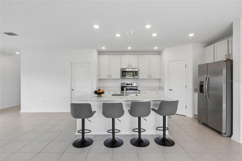 Villa ou maison à vendre à Kissimmee, Floride: 4 chambres, 174.56 m2 № 2410593 - photo 9