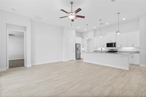 House in Eustis, Florida 4 bedrooms, 207.54 sq.m. № 1754891 - photo 7