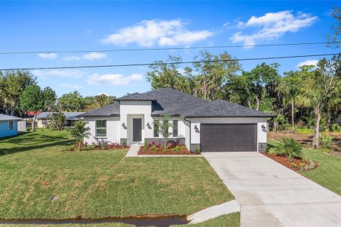 House in Eustis, Florida 4 bedrooms, 207.54 sq.m. № 1754891 - photo 4