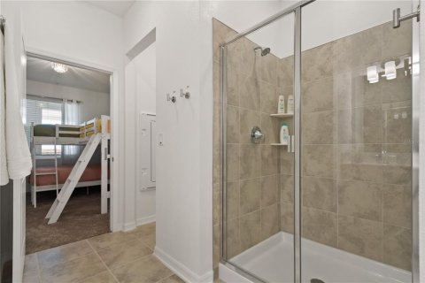 Купить кондоминиум в Киссимми, Флорида 8 комнат, 110.18м2, № 2166090 - фото 29