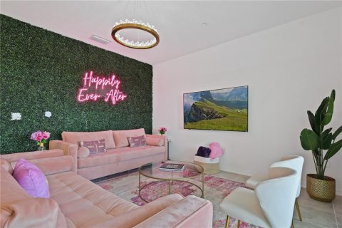 Купить кондоминиум в Киссимми, Флорида 8 комнат, 110.18м2, № 2166090 - фото 8