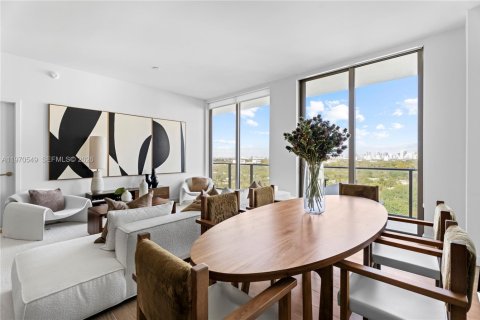 Condo in Miami, Florida, 3 bedrooms  № 2077802 - photo 3