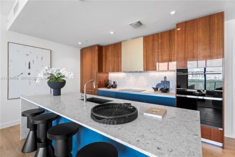 Condo in Miami, Florida, 3 bedrooms  № 2077802 - photo 5