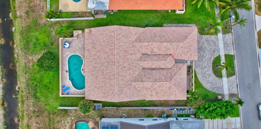 Villa ou maison à Boca Raton, Floride 4 chambres, 351.17 m2 № 1178676