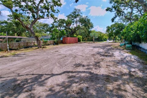 Terreno en venta en Saint Petersburg, Florida № 1900522 - foto 12