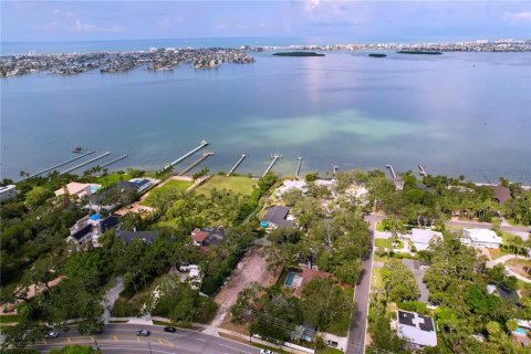 Terreno en venta en Saint Petersburg, Florida № 1900522 - foto 9