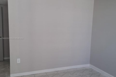 Condominio en venta en Aventura, Florida, 2 dormitorios, 116.22 m2 № 1868600 - foto 7